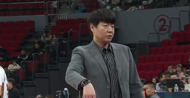 开云体育官网-山东狂赢23分，斩获7连胜，反超辽篮，升至第8，强援3节爆砍38分