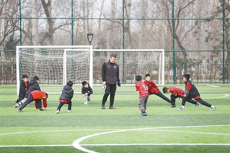 开云-“奔跑吧·少年”足球比赛火热开赛