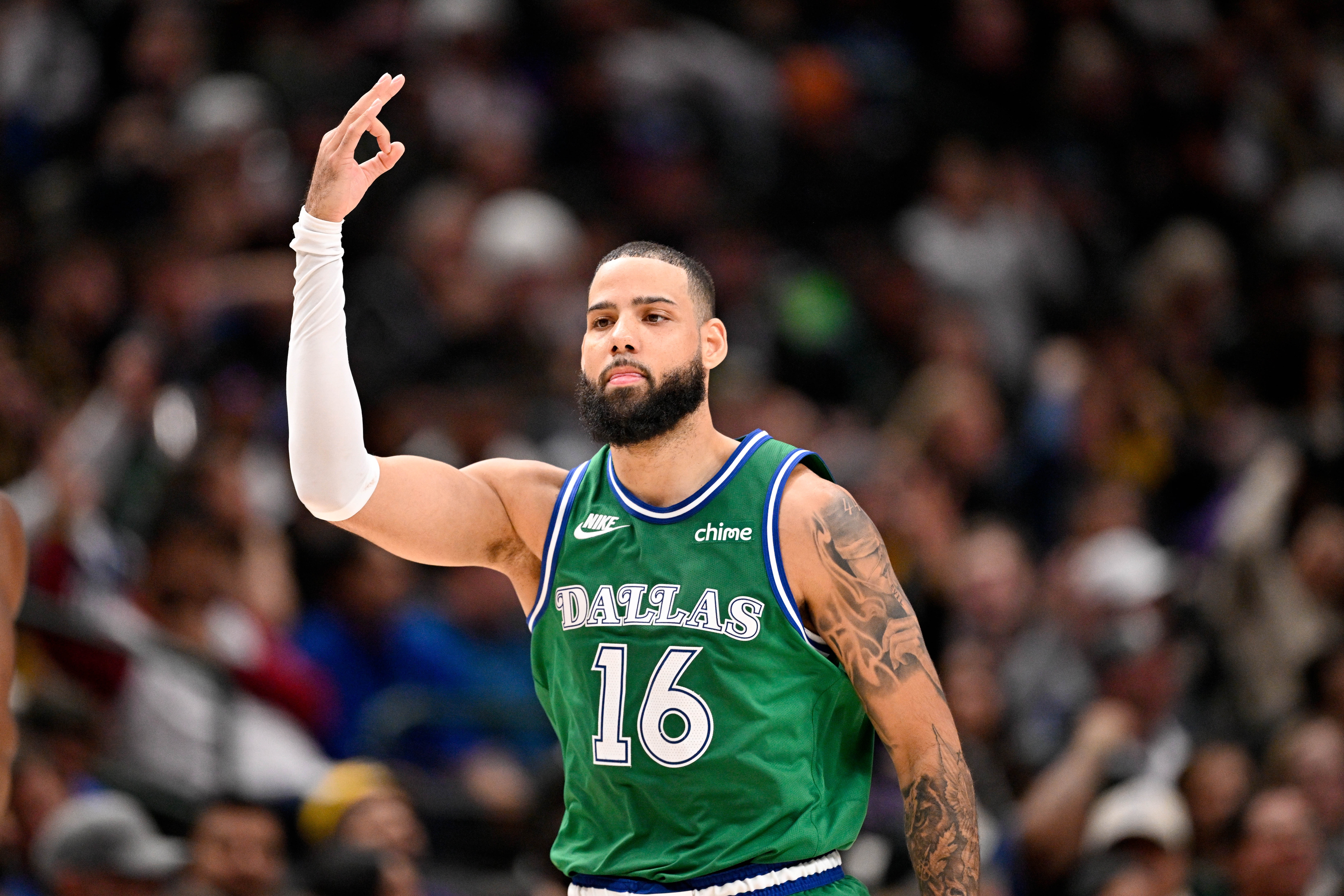 开云体育官网-明天独行侠迎战勇士 凯莱布·马丁出战成疑 布威小概率出战